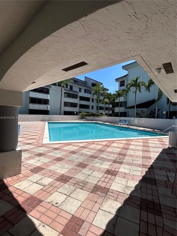 8205 SW 152nd Ave F-302, Miami, FL 33193