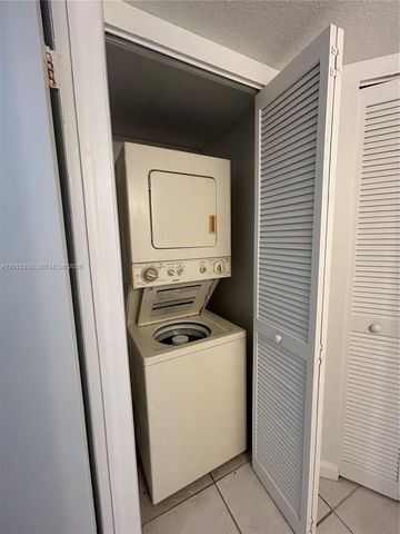 8205 SW 152nd Ave F-302, Miami, FL 33193