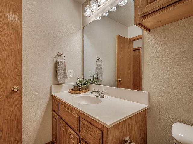 2244 Gray Dove Drive, Shawnee, OK 74804