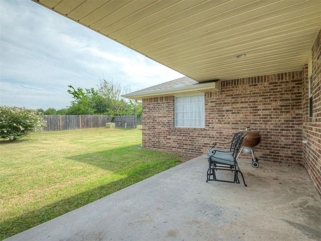2244 Gray Dove Drive, Shawnee, OK 74804
