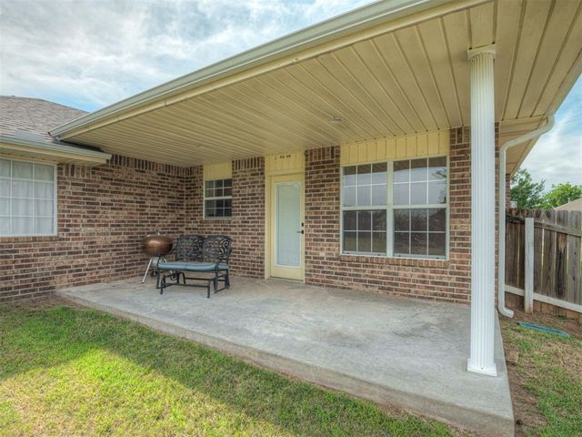 2244 Gray Dove Drive, Shawnee, OK 74804