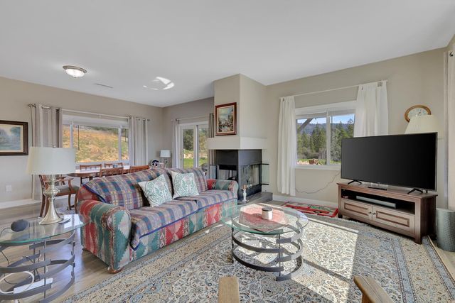 14878 Indiana School Rd, Dobbins, CA 95935