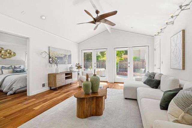 10435 San Fernando Avenue, Cupertino, CA 95014
