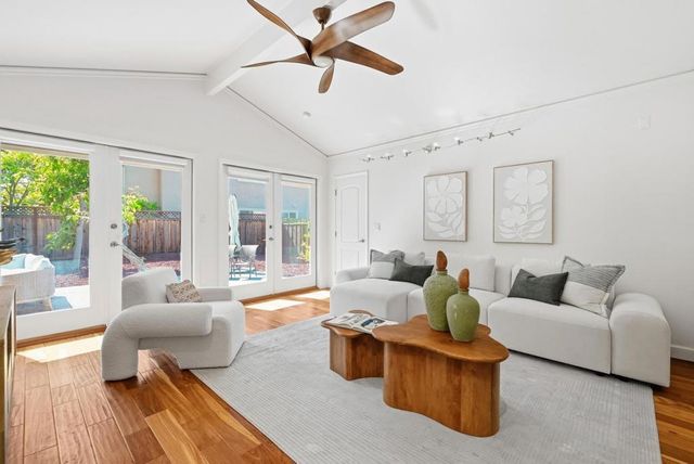 10435 San Fernando Avenue, Cupertino, CA 95014