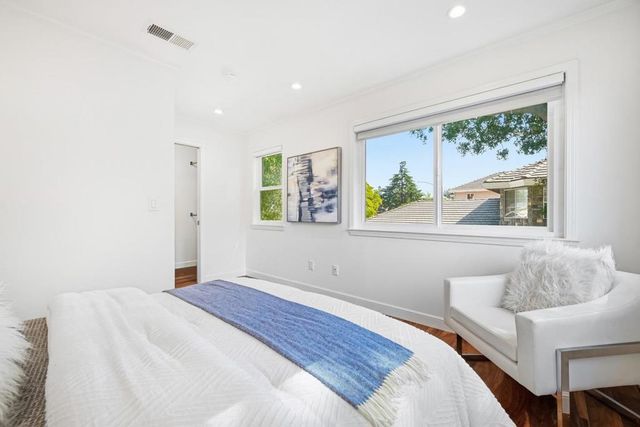 10435 San Fernando Avenue, Cupertino, CA 95014