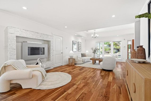 10435 San Fernando Avenue, Cupertino, CA 95014