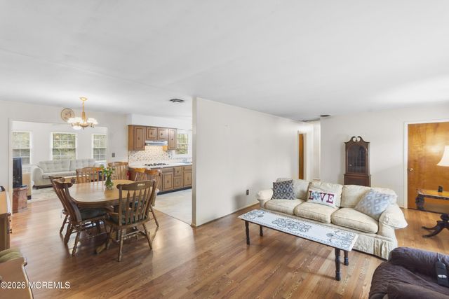 415 N Lake Shore Drive, Brick, NJ 08723