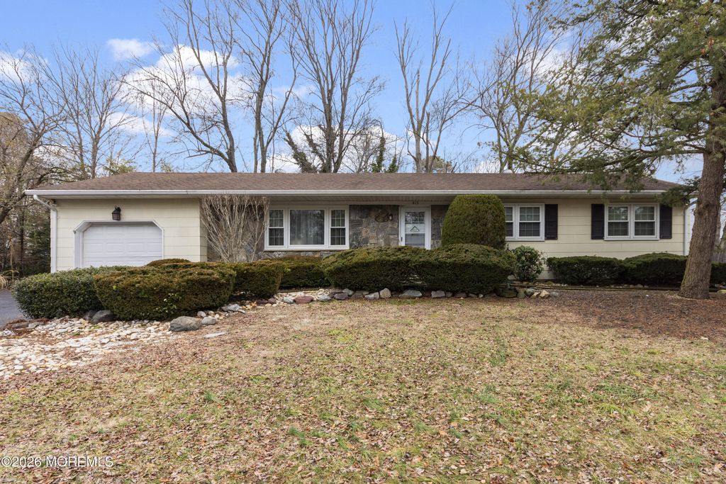 415 N Lake Shore Drive, Brick, NJ 08723