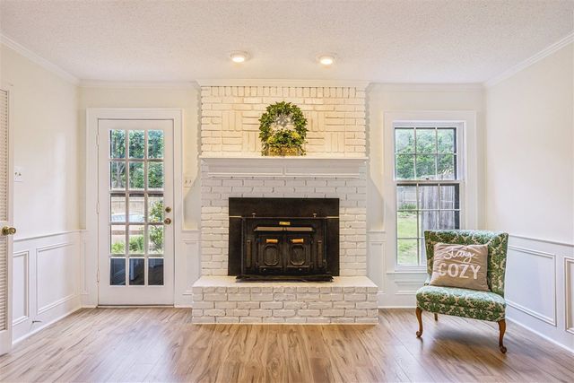 8832 ALDERSHOT DR, Germantown, TN 38139