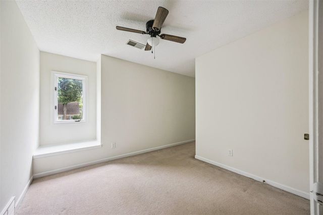 8832 ALDERSHOT DR, Germantown, TN 38139
