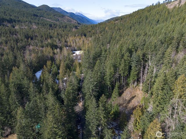 9999 Lake Dawn Road, Port Angeles, WA 98362