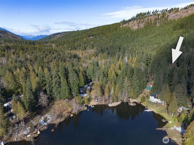 9999 Lake Dawn Road, Port Angeles, WA 98362