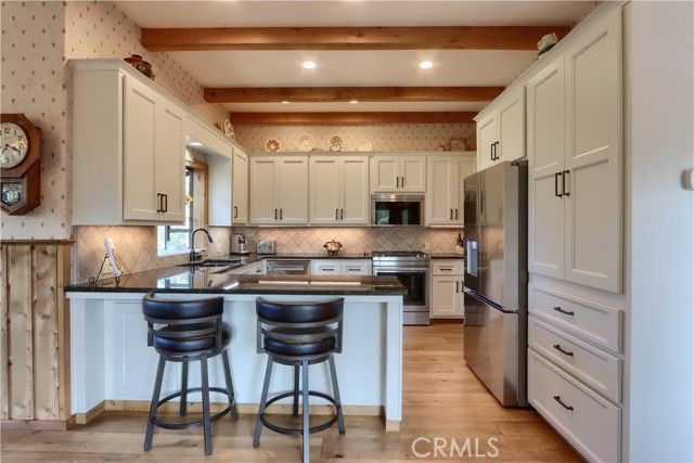 39207 Thornberry Mtn View Court, Oakhurst, CA 93644