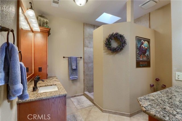 39207 Thornberry Mtn View Court, Oakhurst, CA 93644