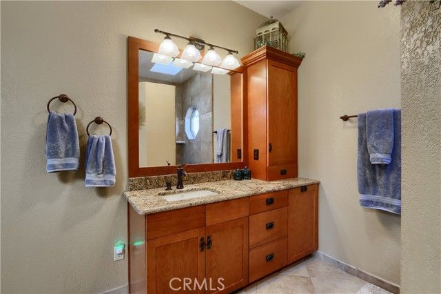 39207 Thornberry Mtn View Court, Oakhurst, CA 93644