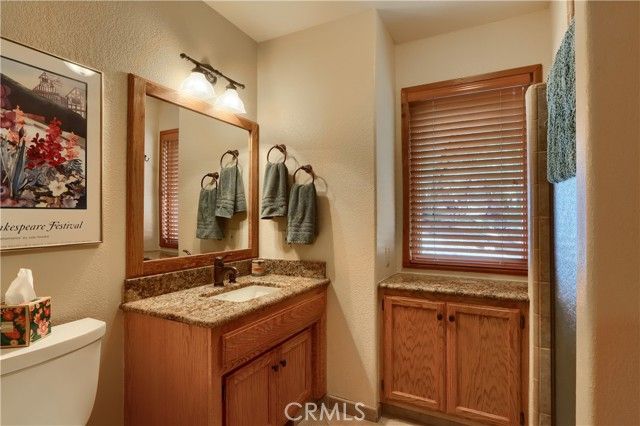 39207 Thornberry Mtn View Court, Oakhurst, CA 93644