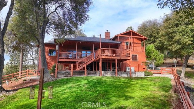 39207 Thornberry Mtn View Court, Oakhurst, CA 93644