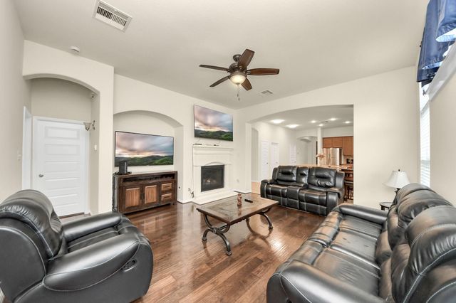 12906 Millstream Bend Lane, Tomball, TX 77377