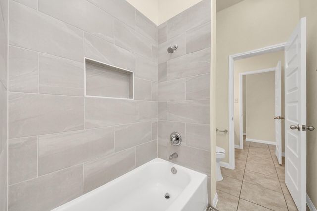 12906 Millstream Bend Lane, Tomball, TX 77377