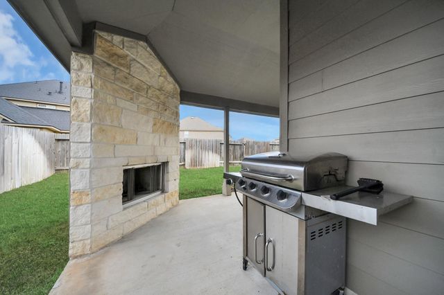 12906 Millstream Bend Lane, Tomball, TX 77377
