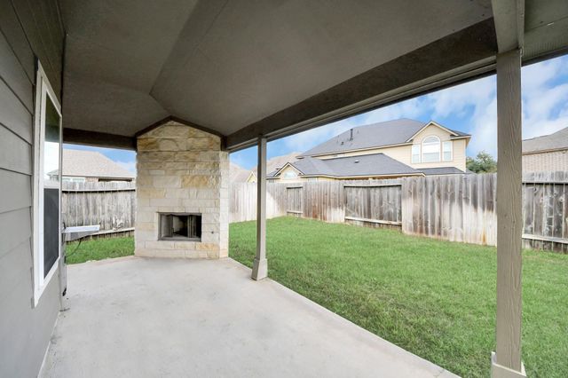 12906 Millstream Bend Lane, Tomball, TX 77377