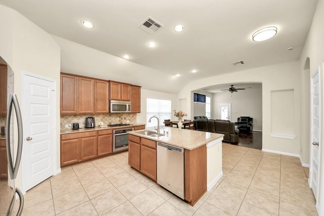 12906 Millstream Bend Lane, Tomball, TX 77377