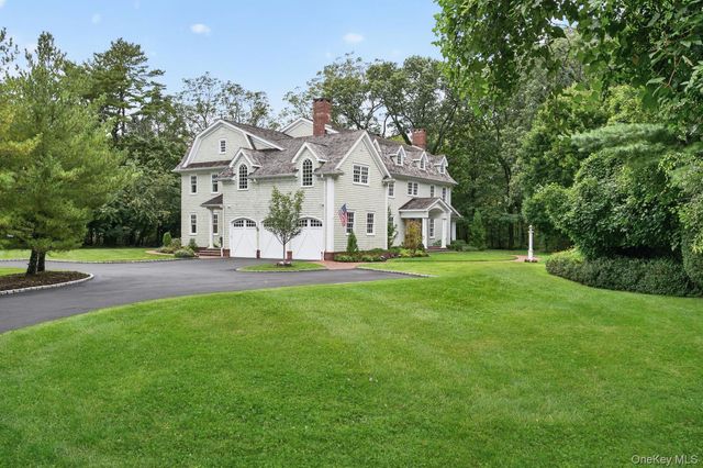 4 Wawapek Road, Cold Spring Harbor, NY 11724