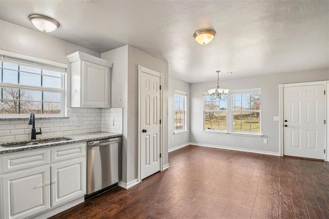 17291 Cottonwood Court, Newalla, OK 74857