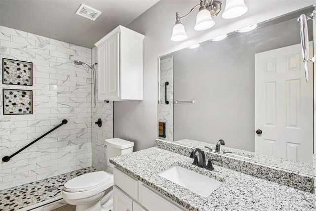 17291 Cottonwood Court, Newalla, OK 74857