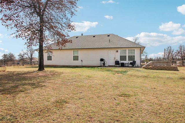 17291 Cottonwood Court, Newalla, OK 74857