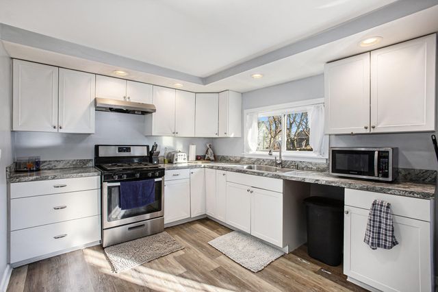 868 10th Street Nw, City Of Grand Rapids, MI 49504