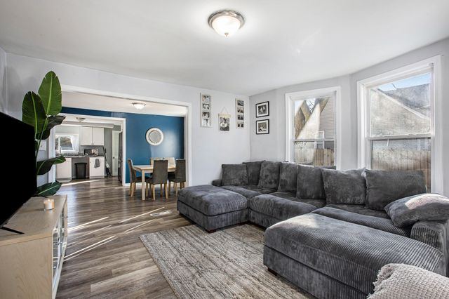 868 10th Street Nw, City Of Grand Rapids, MI 49504