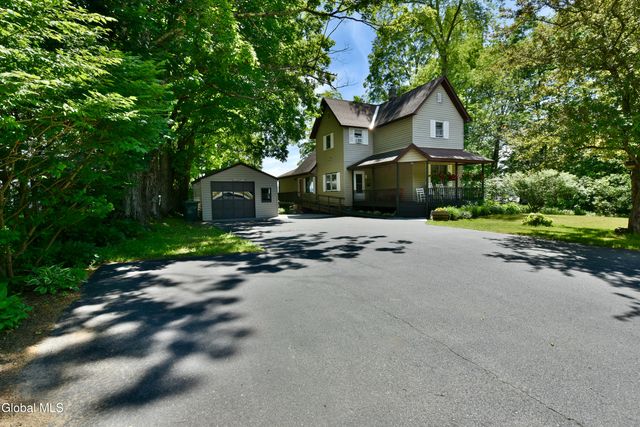 205 Houseman Street, Northampton, NY 12117