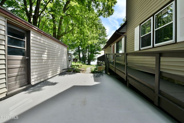 205 Houseman Street, Northampton, NY 12117