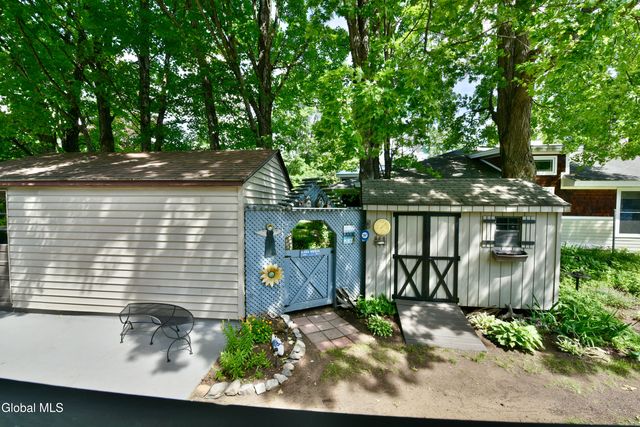 205 Houseman Street, Northampton, NY 12117