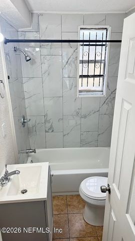 1124 W 25TH Street 4, Jacksonville, FL 32209