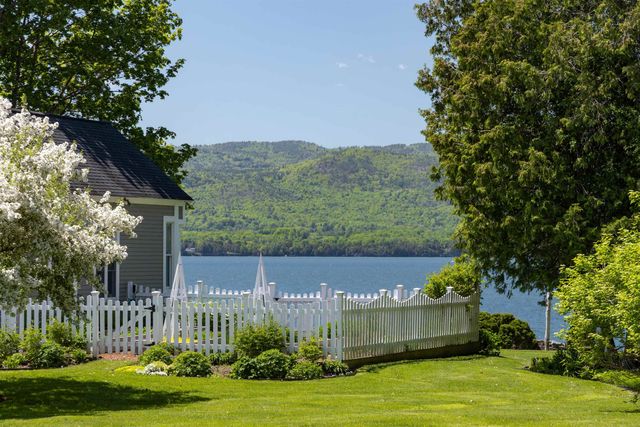 1462 Lake Road, Panton, VT 05482