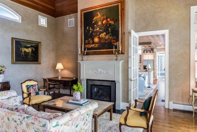 1462 Lake Road, Panton, VT 05482