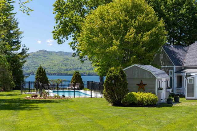 1462 Lake Road, Panton, VT 05482