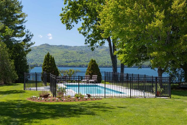 1462 Lake Road, Panton, VT 05482