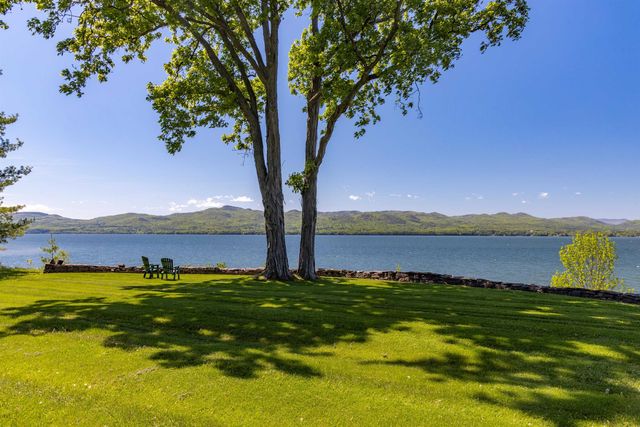 1462 Lake Road, Panton, VT 05482