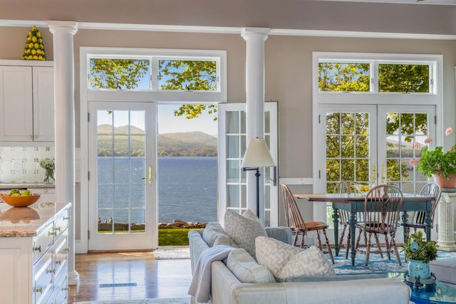 1462 Lake Road, Panton, VT 05482