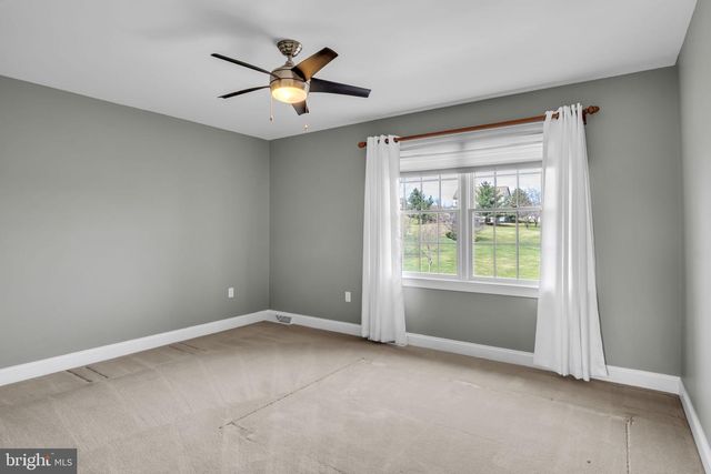 1325 PHEASANT RUN RD, Middletown, PA 17057