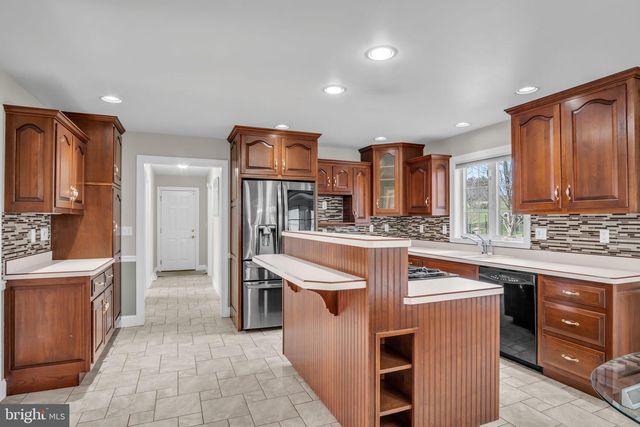 1325 PHEASANT RUN RD, Middletown, PA 17057