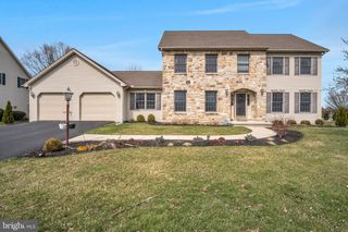1325 PHEASANT RUN RD, Middletown, PA 17057