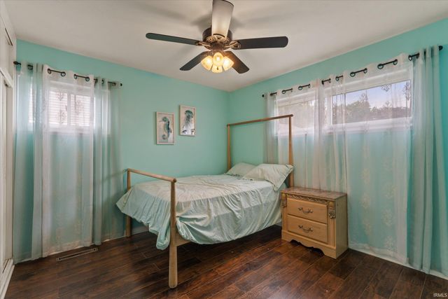 1202 Byron Drive, South Bend, IN 46614