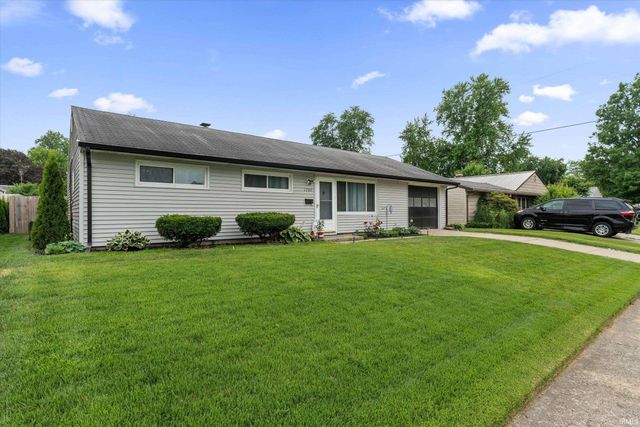1202 Byron Drive, South Bend, IN 46614