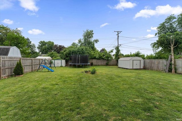 1202 Byron Drive, South Bend, IN 46614