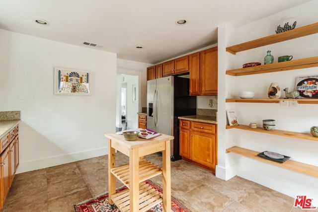 5335 Fountain Avenue, Los Angeles, CA 90029