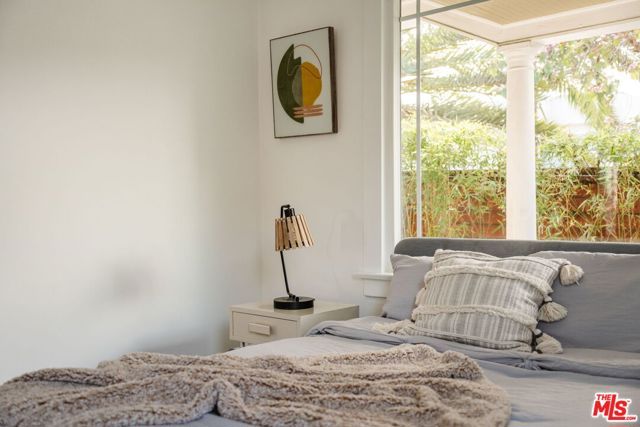 5335 Fountain Avenue, Los Angeles, CA 90029